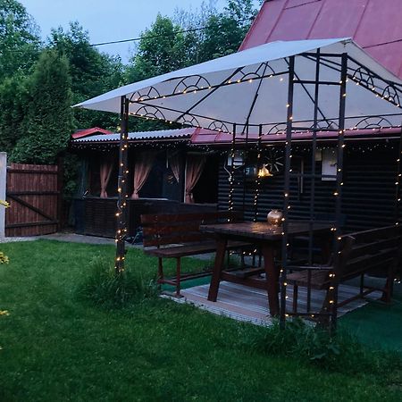 Utulna Chaloupka Na Valassku Valasska Bystrice Exterior photo